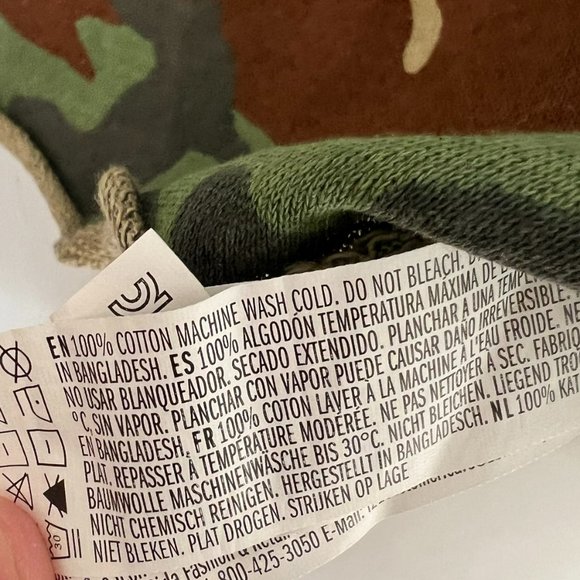 Women's Forever 21 Camouflage Cropped Drawstring Hoodie Size Medium - Picture 5 of 5